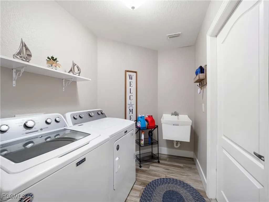 3109 SE 18th Place Cape Coral FL 33904
