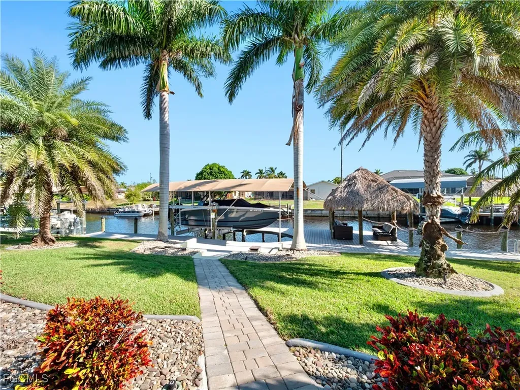 3109 SE 18th Place Cape Coral FL 33904