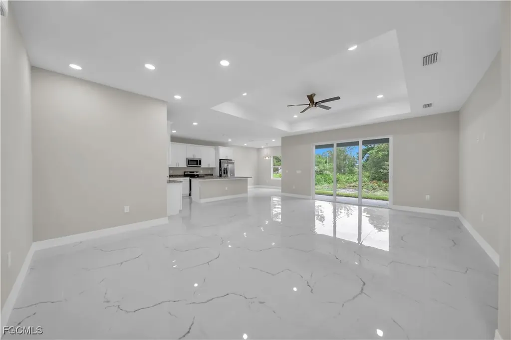 543 Mcarthur Boulevard Lehigh Acres FL 33974