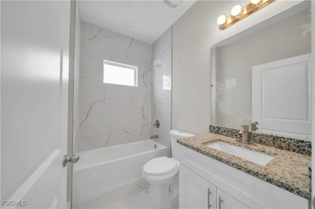 543 Mcarthur Boulevard Lehigh Acres FL 33974