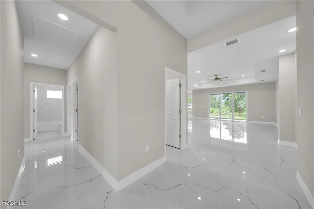 543 Mcarthur Boulevard Lehigh Acres FL 33974