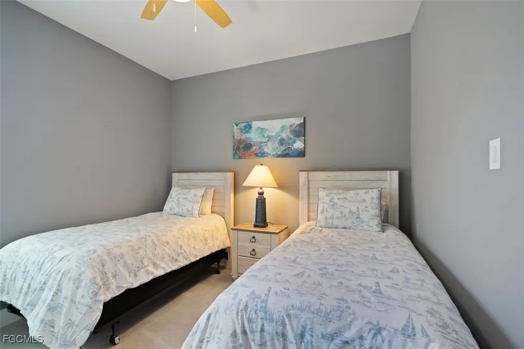 825 SE 5th Place Cape Coral FL 33990
