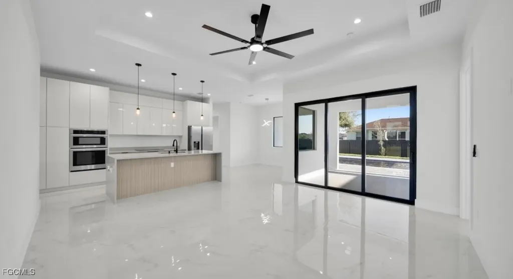 518 NW 1st Lane Cape Coral FL 33993