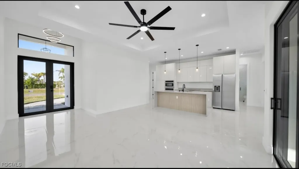 518 NW 1st Lane Cape Coral FL 33993