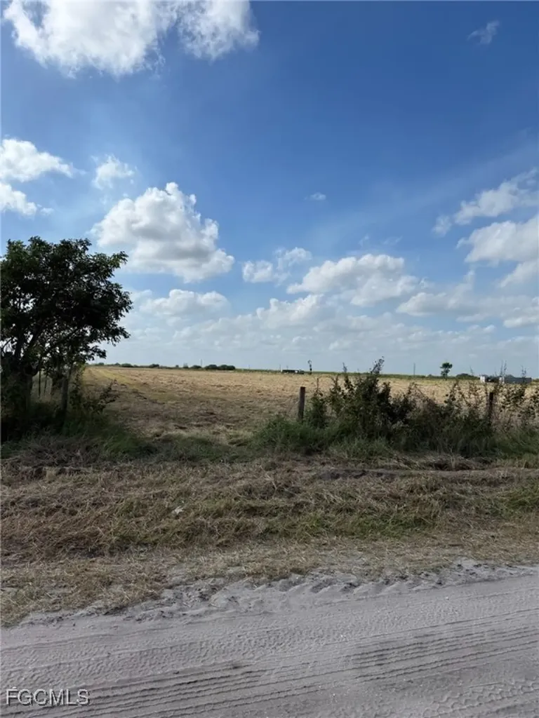 6455 3rd Road Labelle FL 33935