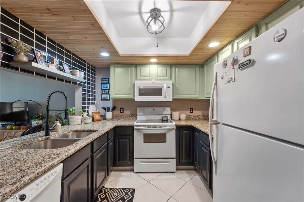 8805 Lateen Lane Fort Myers FL 33919