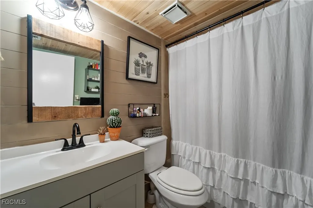 8805 Lateen Lane Fort Myers FL 33919