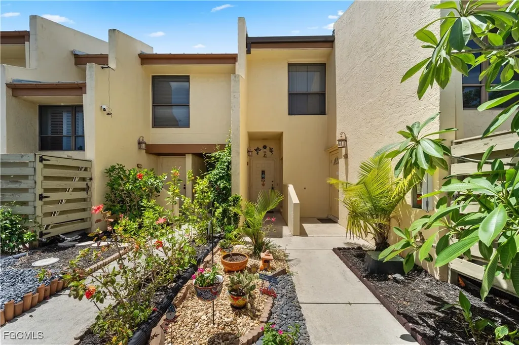 8805 Lateen Lane Fort Myers FL 33919