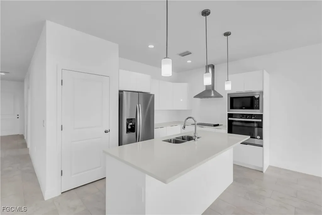 8070 Marsh Circle Labelle FL 33935