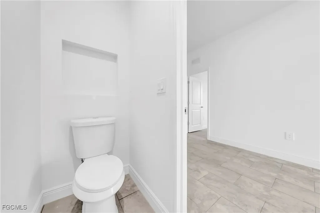 8070 Marsh Circle Labelle FL 33935