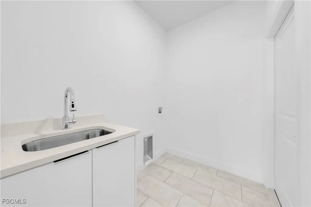 8070 Marsh Circle Labelle FL 33935