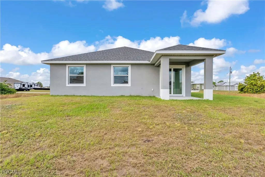 8070 Marsh Circle Labelle FL 33935