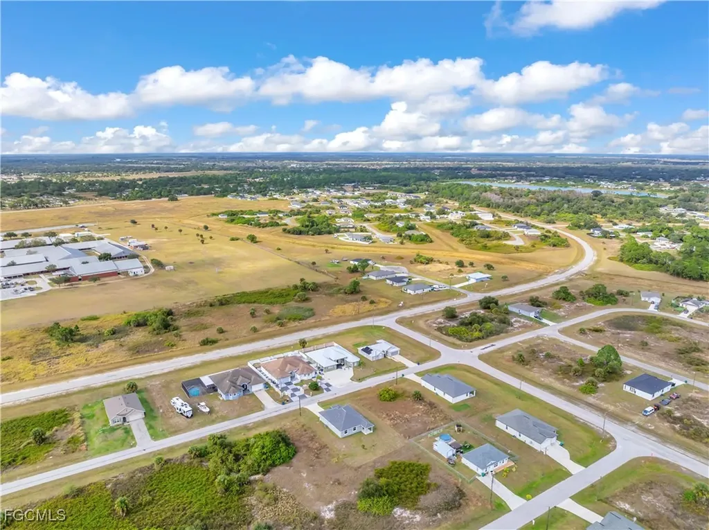 8070 Marsh Circle Labelle FL 33935