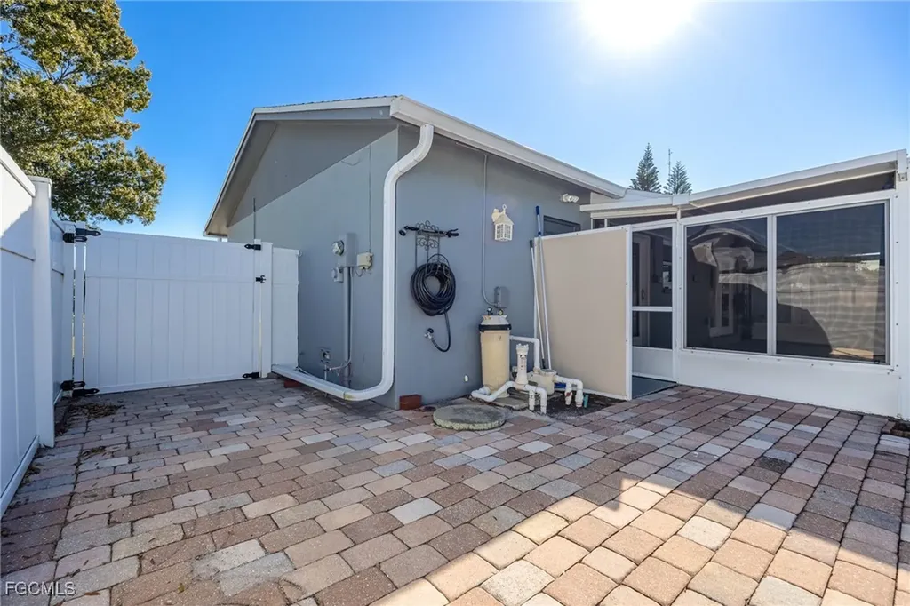 1091 Lovely Lane North Fort Myers FL 33903