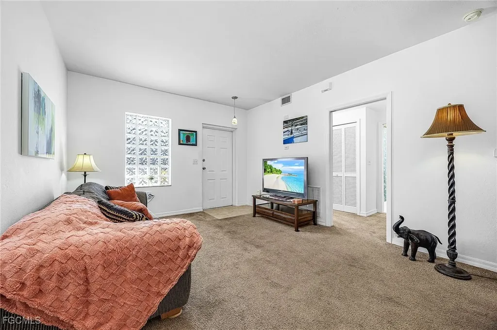 8461 Bernwood Cove Loop Fort Myers FL 33966