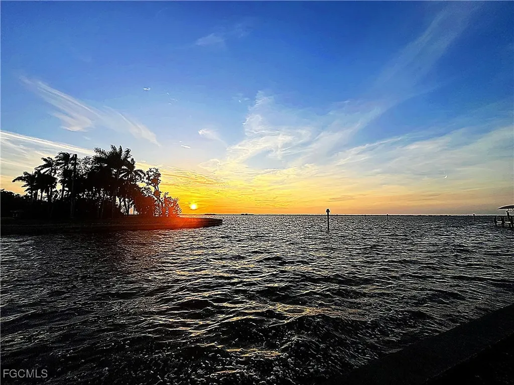 6932 Old Whiskey Creek Drive Fort Myers FL 33919