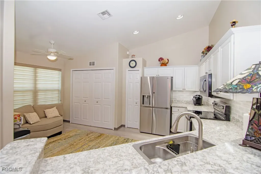 9595 Hemingway Lane Fort Myers FL 33913