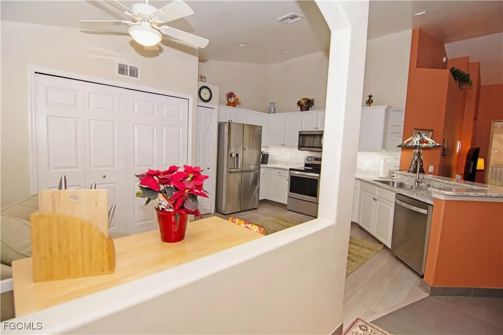 9595 Hemingway Lane Fort Myers FL 33913