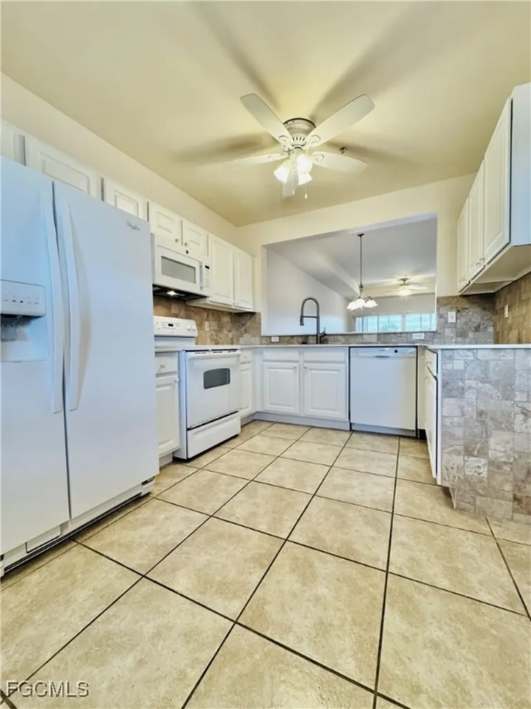 10010 Maddox Lane Bonita Springs FL 34135