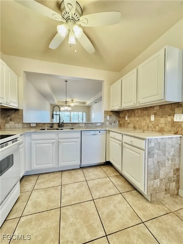 10010 Maddox Lane Bonita Springs FL 34135