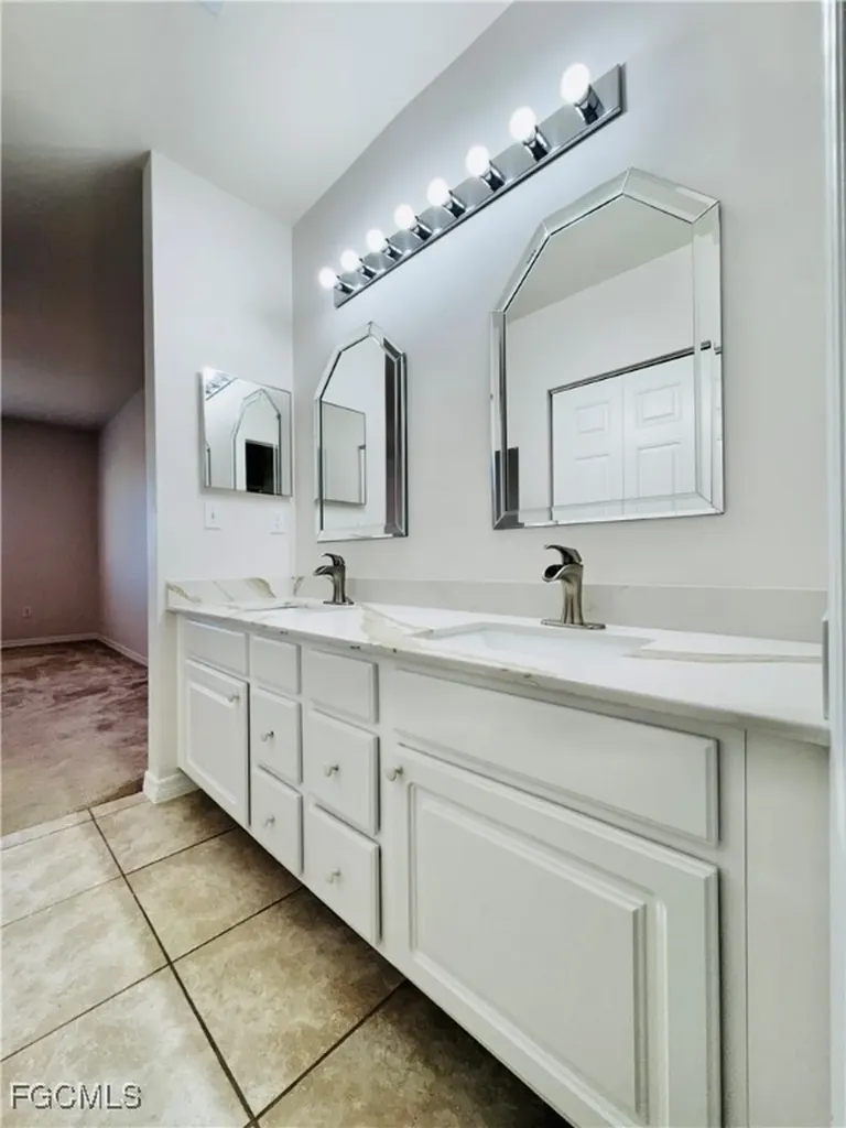10010 Maddox Lane Bonita Springs FL 34135
