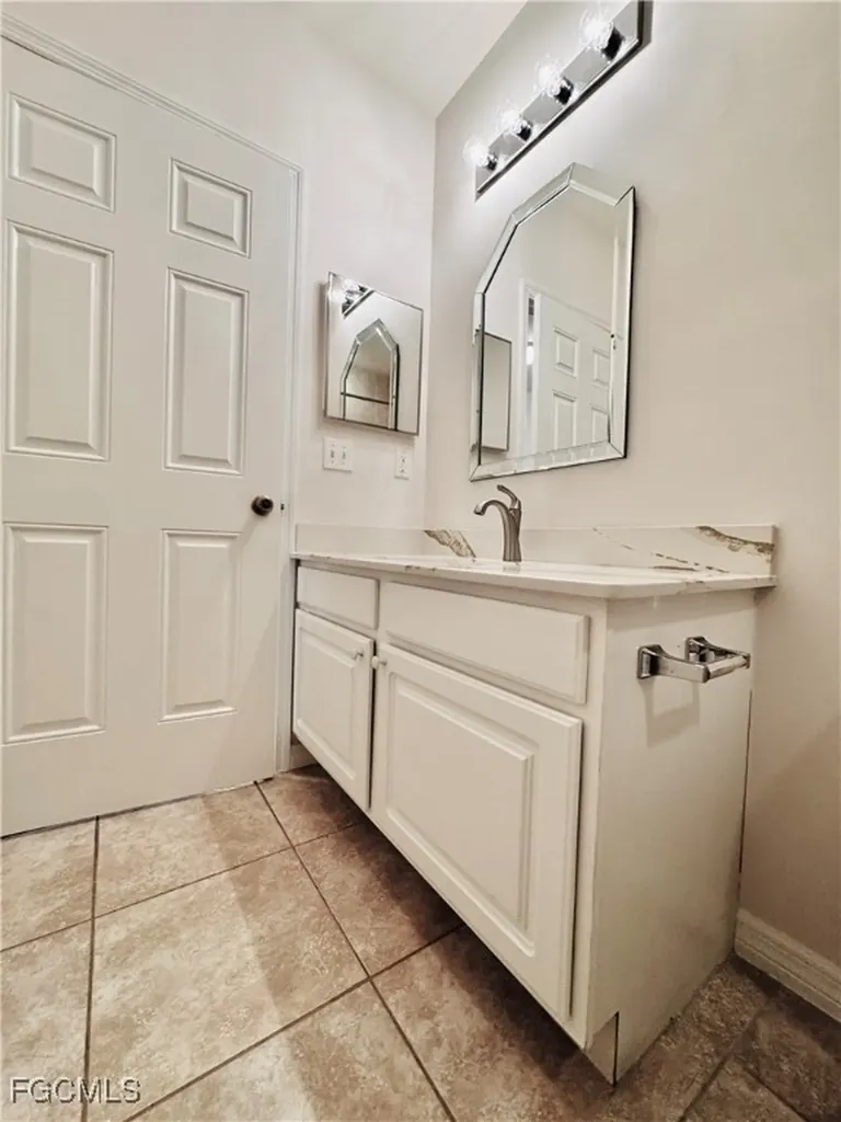 10010 Maddox Lane Bonita Springs FL 34135