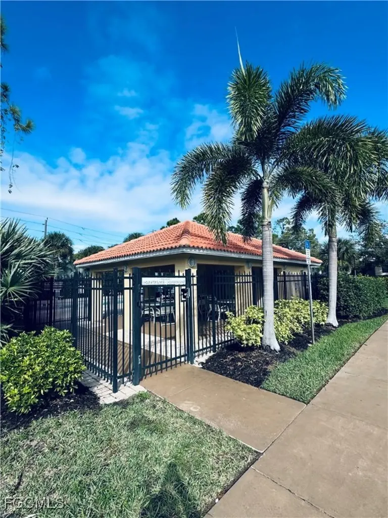 10010 Maddox Lane Bonita Springs FL 34135