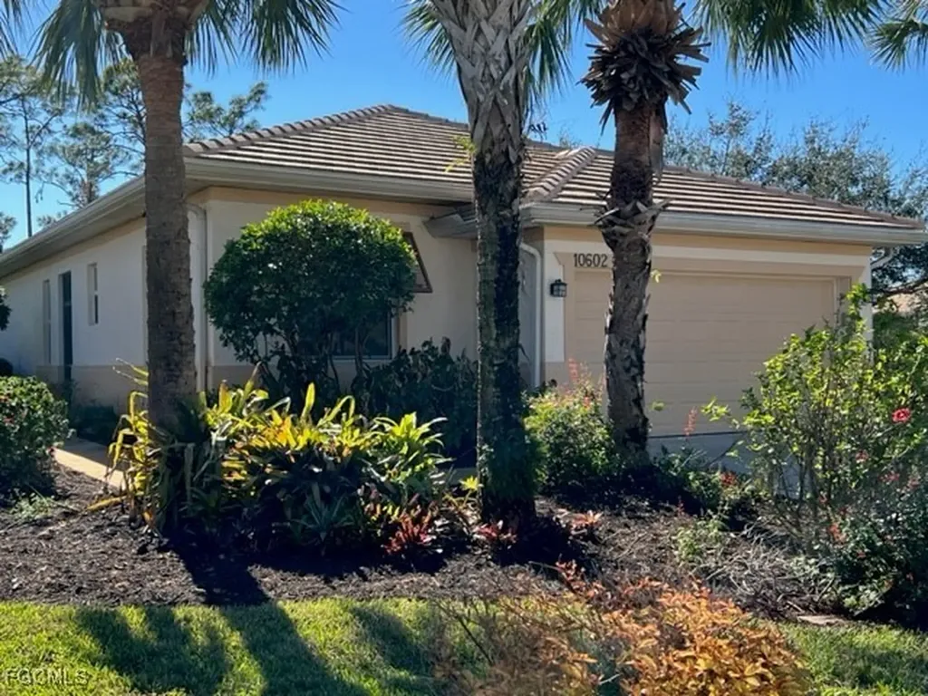 10602 Camarelle Circle Fort Myers FL 33913