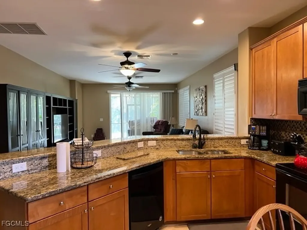 10602 Camarelle Circle Fort Myers FL 33913