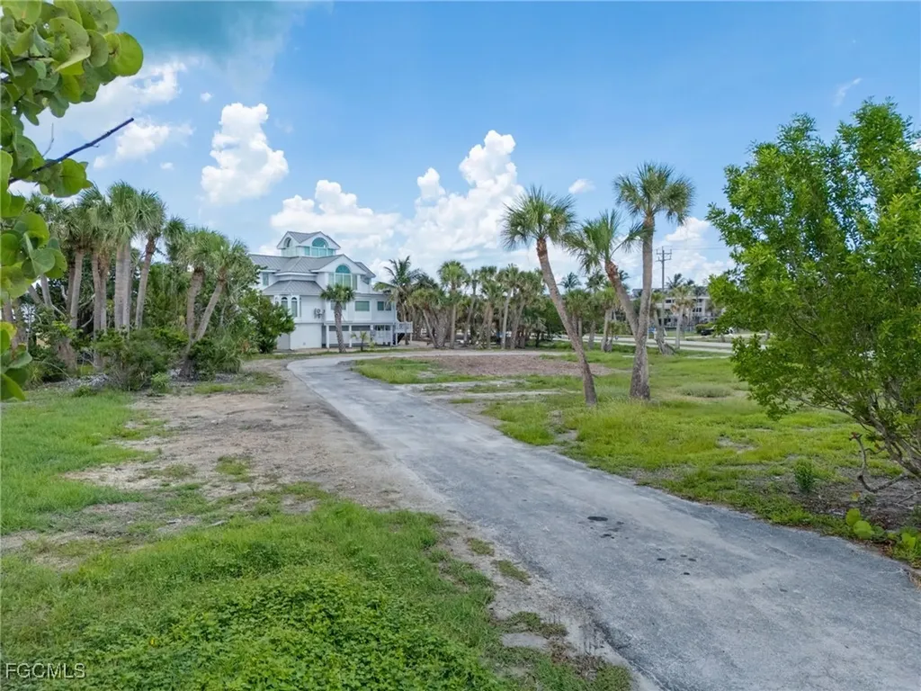 2950 W Gulf Drive Sanibel FL 33957