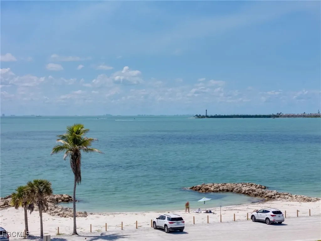 2950 W Gulf Drive Sanibel FL 33957