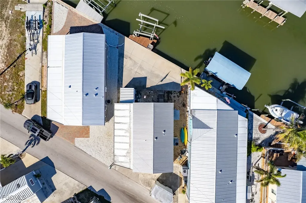 3904 Dewberry Lane St. James City FL 33956