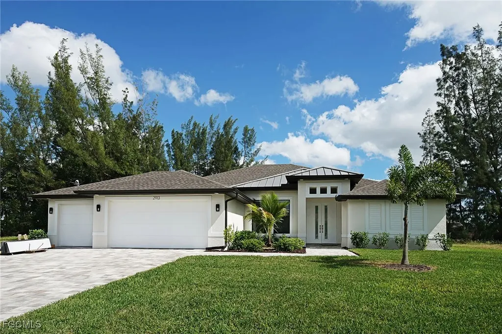 2913 SW 11th Place Cape Coral FL 33914