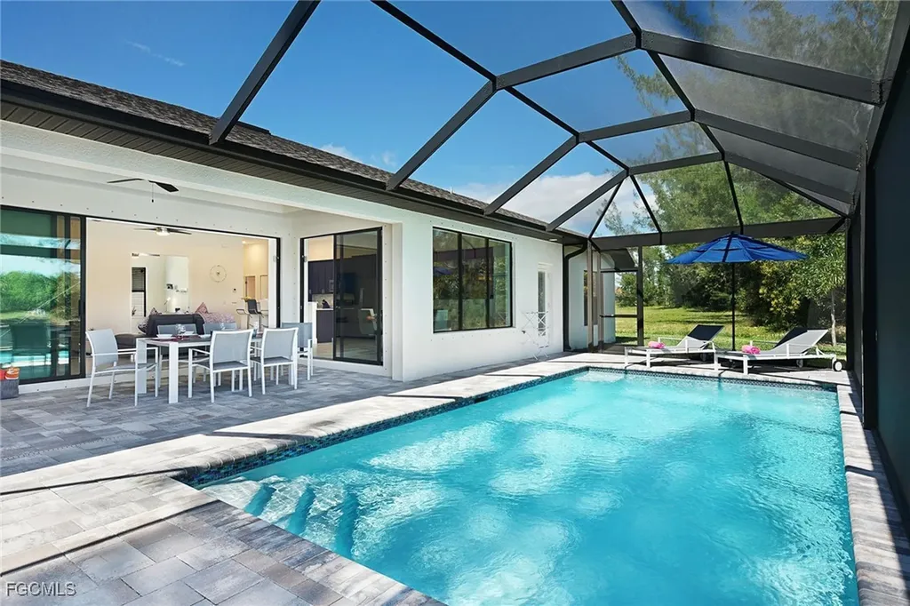 2913 SW 11th Place Cape Coral FL 33914