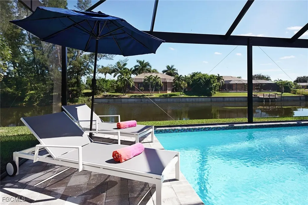 2913 SW 11th Place Cape Coral FL 33914