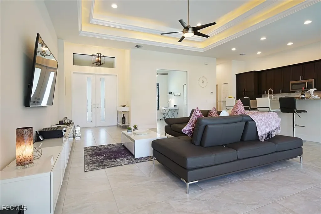2913 SW 11th Place Cape Coral FL 33914
