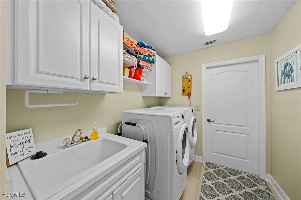 12234 Boat Shell Drive Matlacha Isles FL 33991