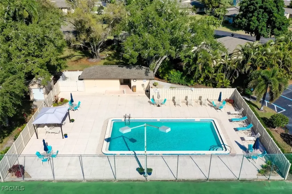 5840 Crabwood Court Fort Myers FL 33919