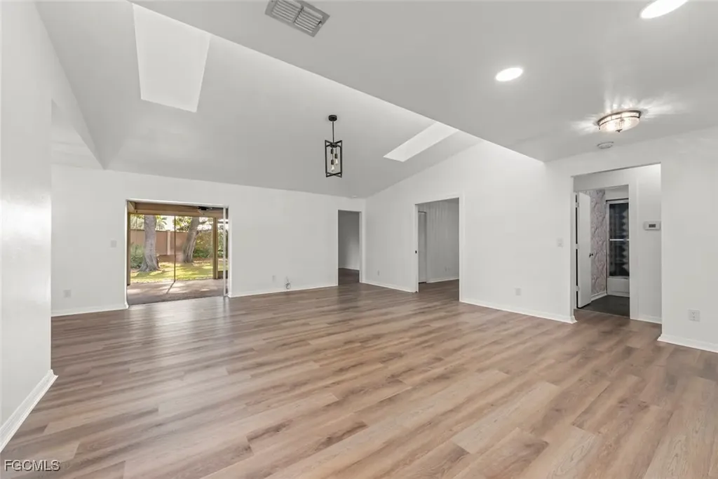 5840 Crabwood Court Fort Myers FL 33919