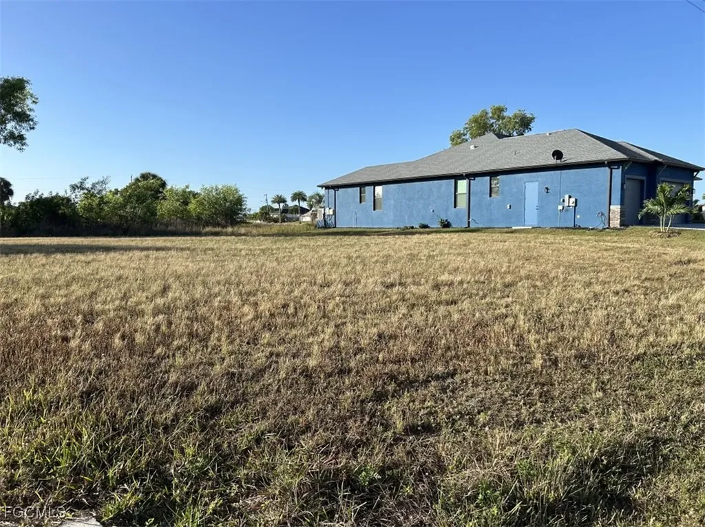 2112 NE 27th Terrace Cape Coral FL 33909