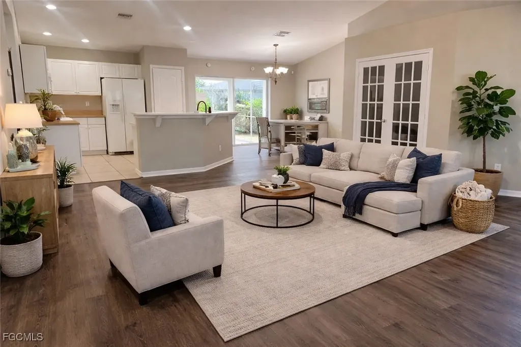 2010 Kismet Parkway W Cape Coral FL 33993