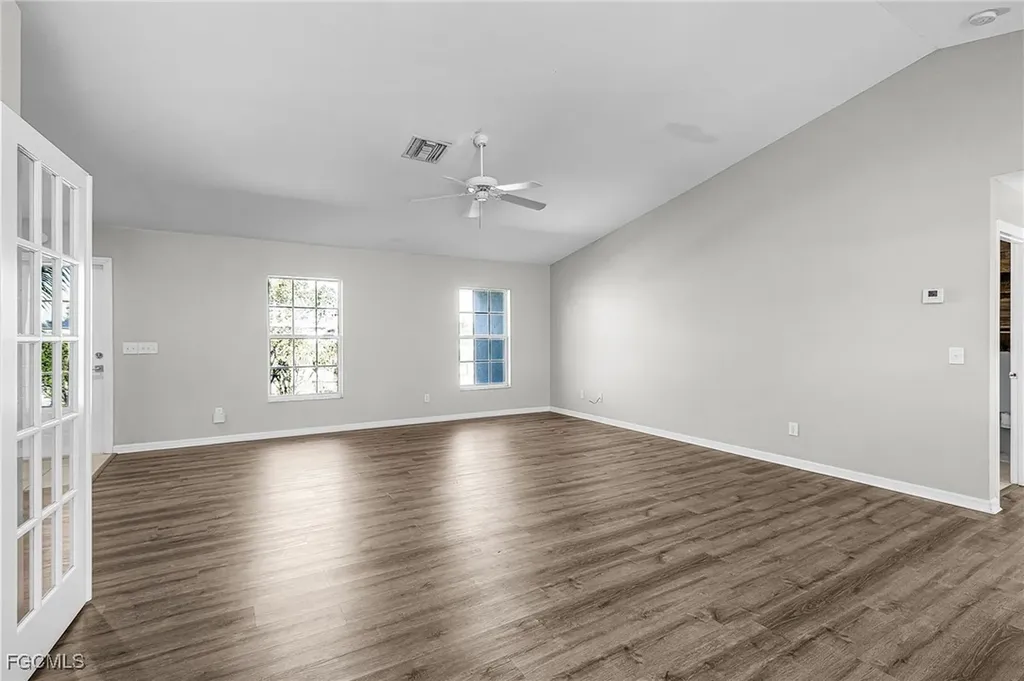 2010 Kismet Parkway W Cape Coral FL 33993