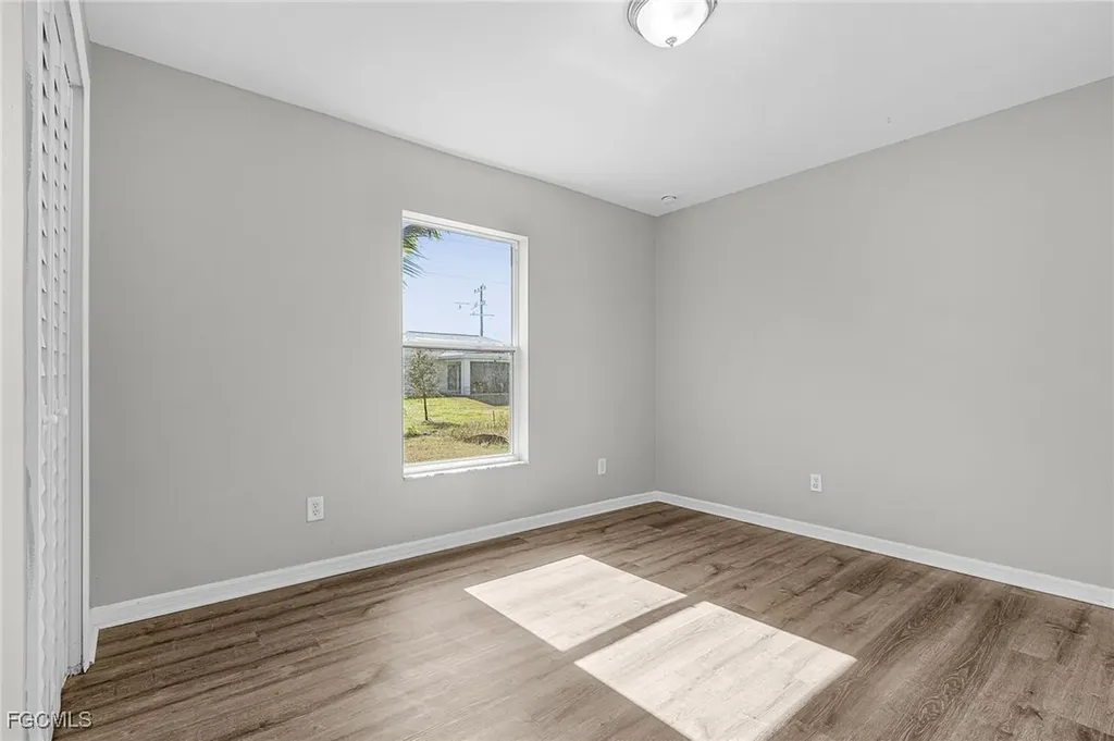 2010 Kismet Parkway W Cape Coral FL 33993