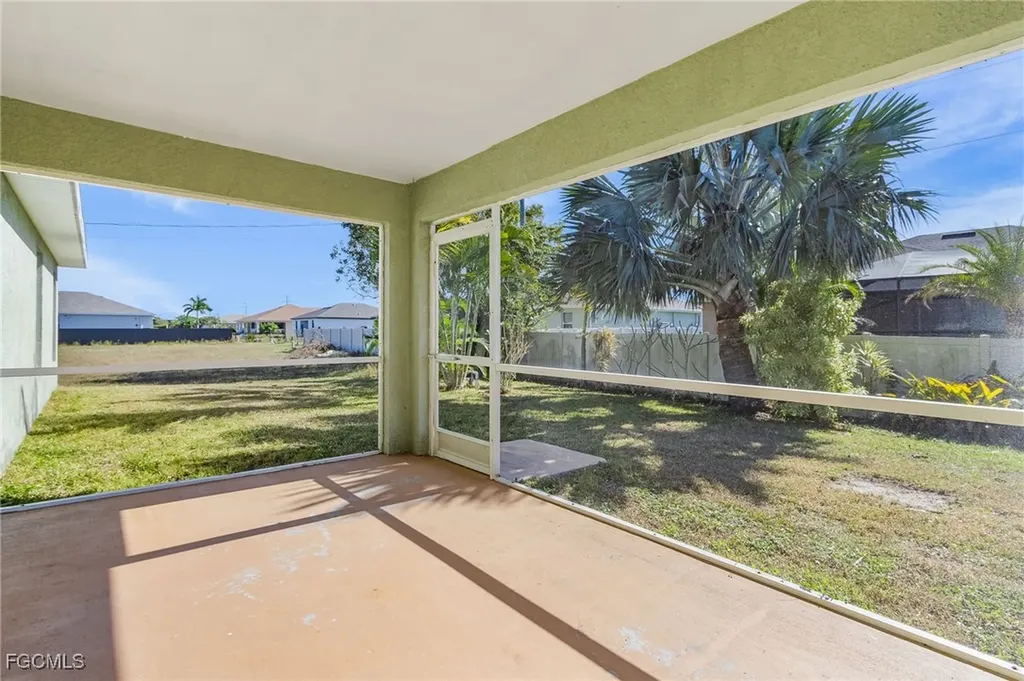 2010 Kismet Parkway W Cape Coral FL 33993