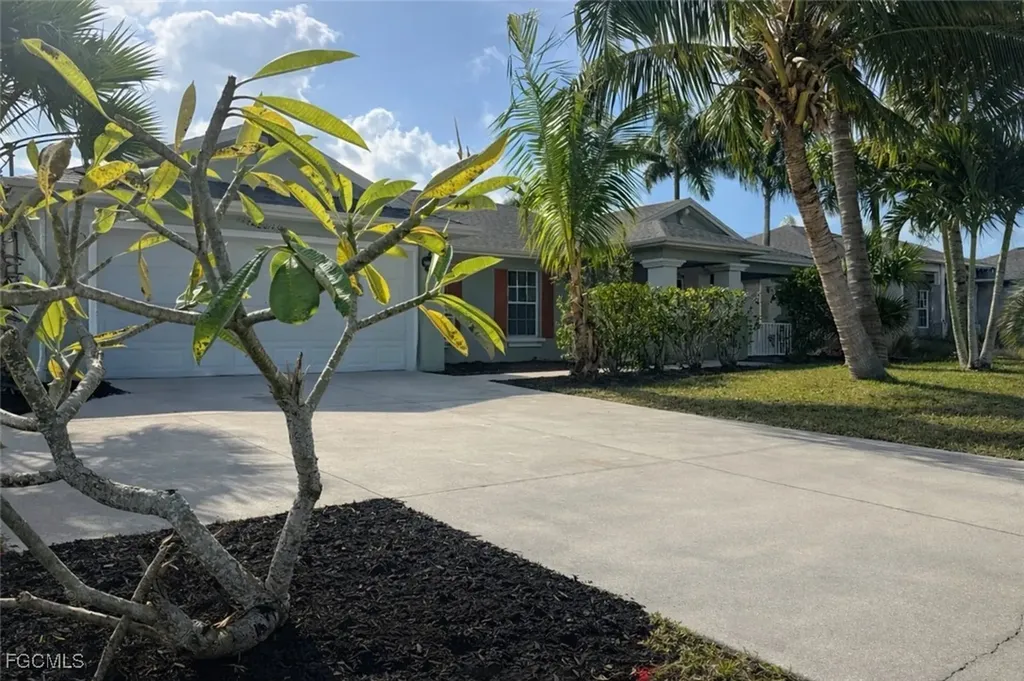 2010 Kismet Parkway W Cape Coral FL 33993