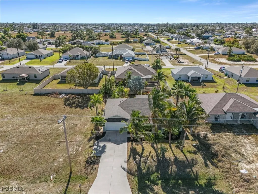 2010 Kismet Parkway W Cape Coral FL 33993