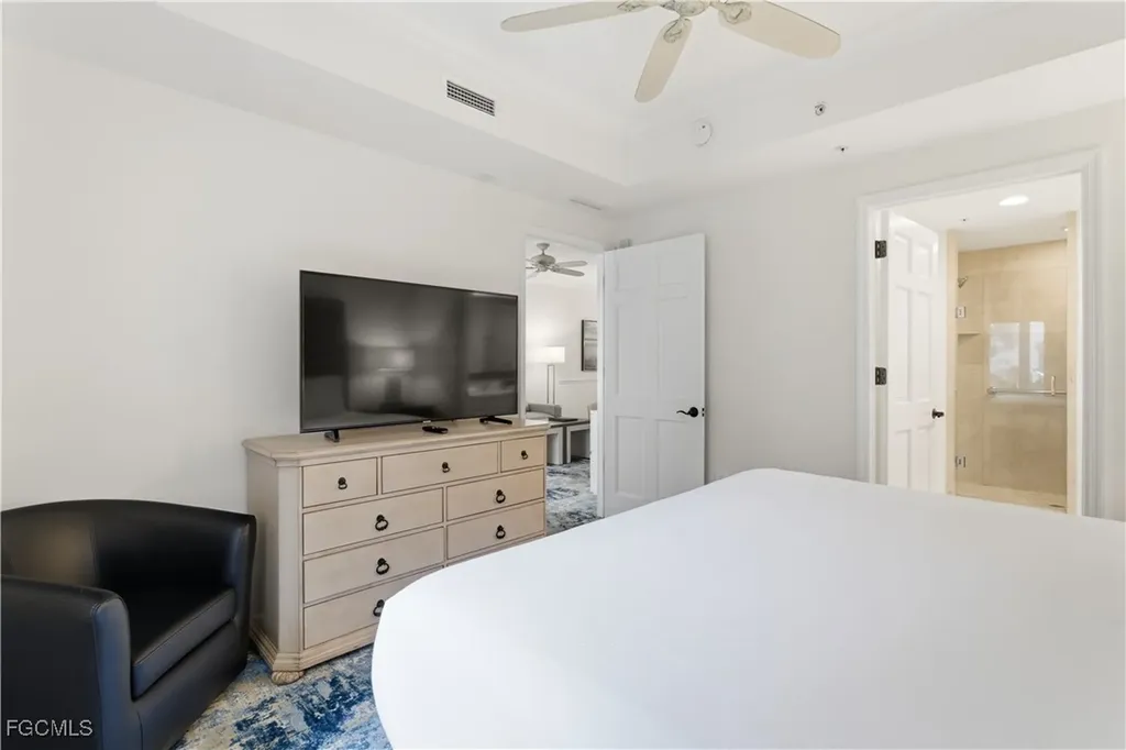 221 9th Street S Naples FL 34102