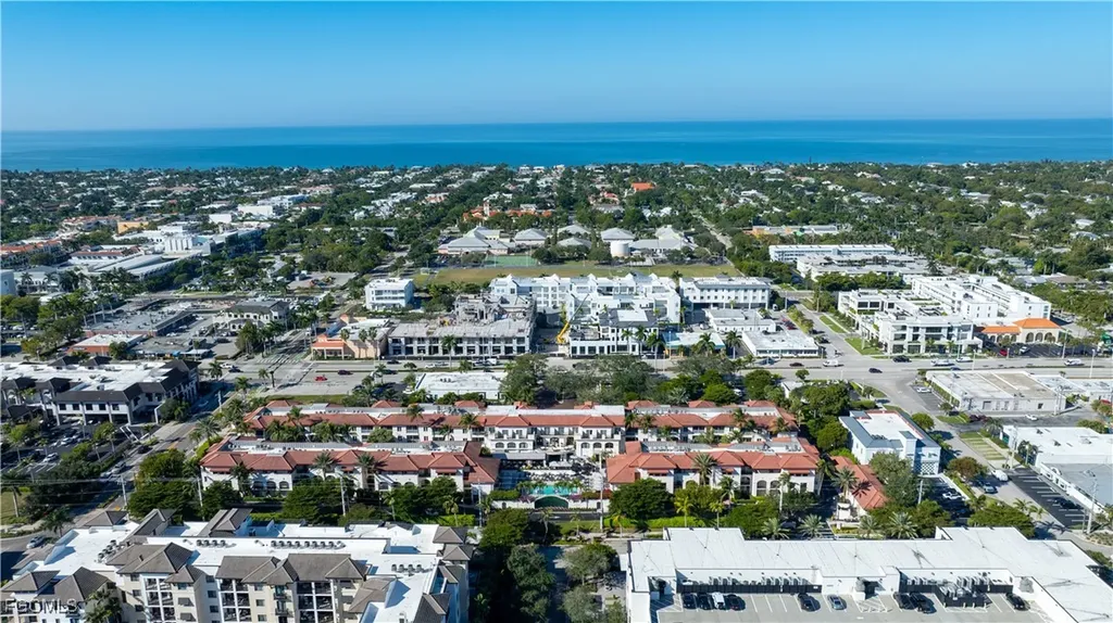 221 9th Street S Naples FL 34102