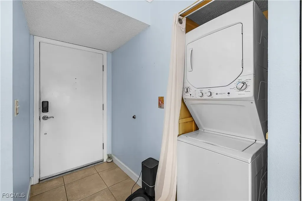 12501 Mcgregor Boulevard Fort Myers FL 33919