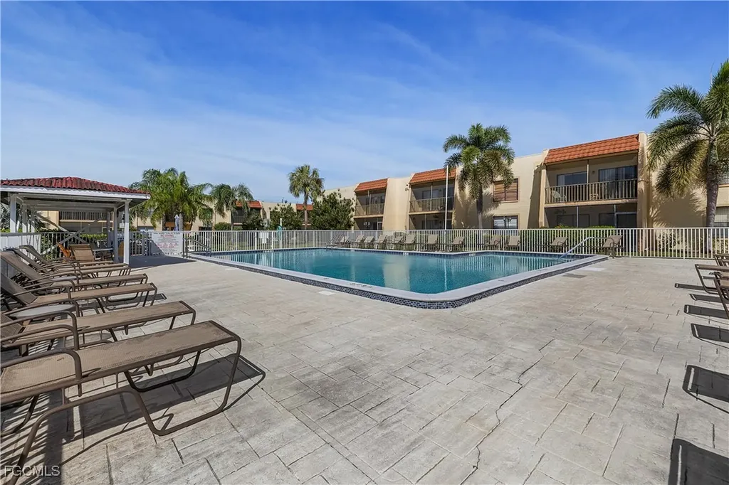 12501 Mcgregor Boulevard Fort Myers FL 33919